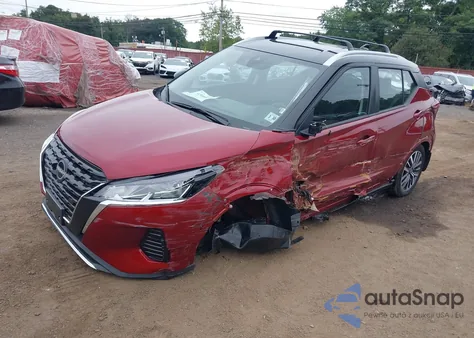 2024 Nissan Kicks Sv Xtronic Cvt z USA, uszkodzony, nr VIN 3N1CP5CV2RL546881